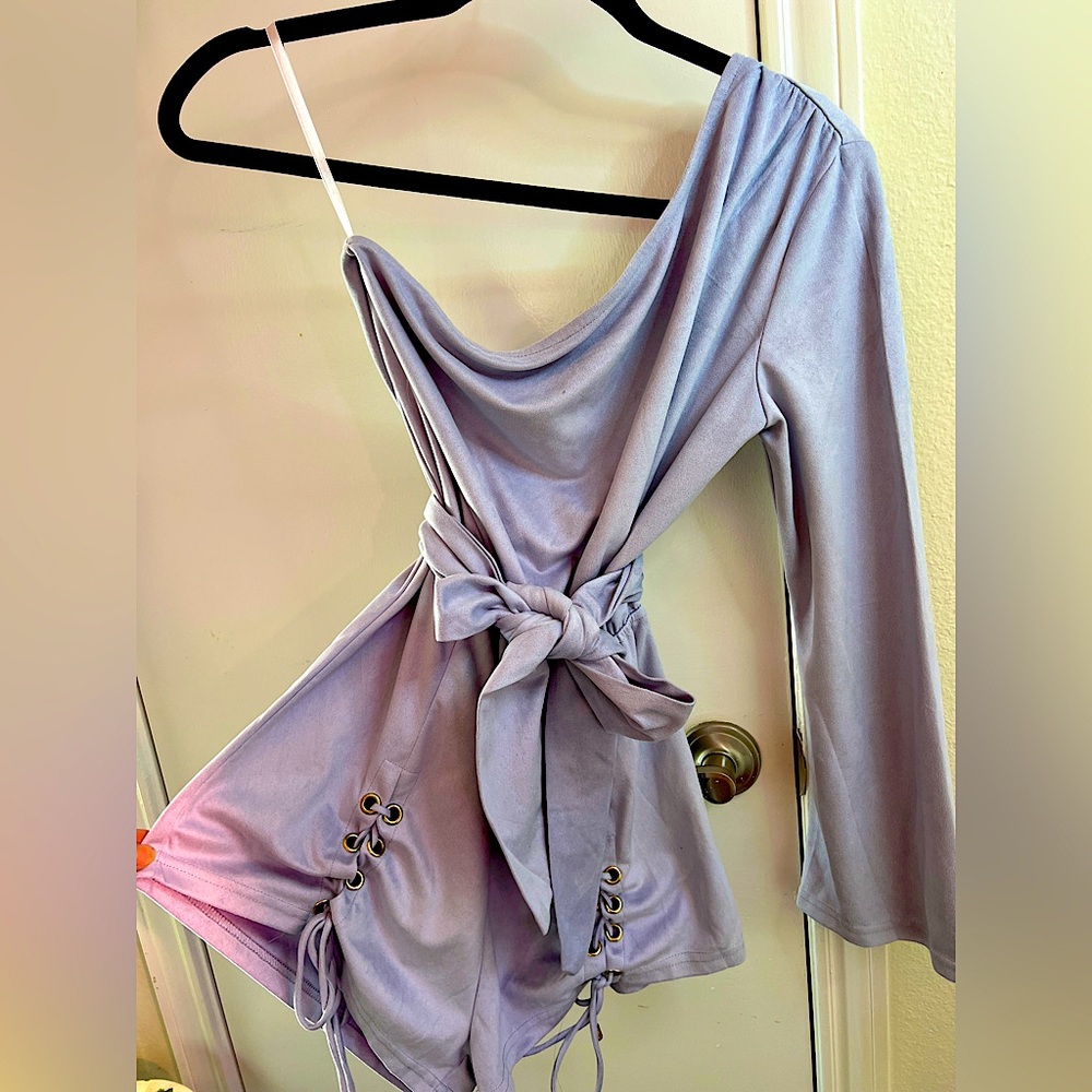 One shoulder romper